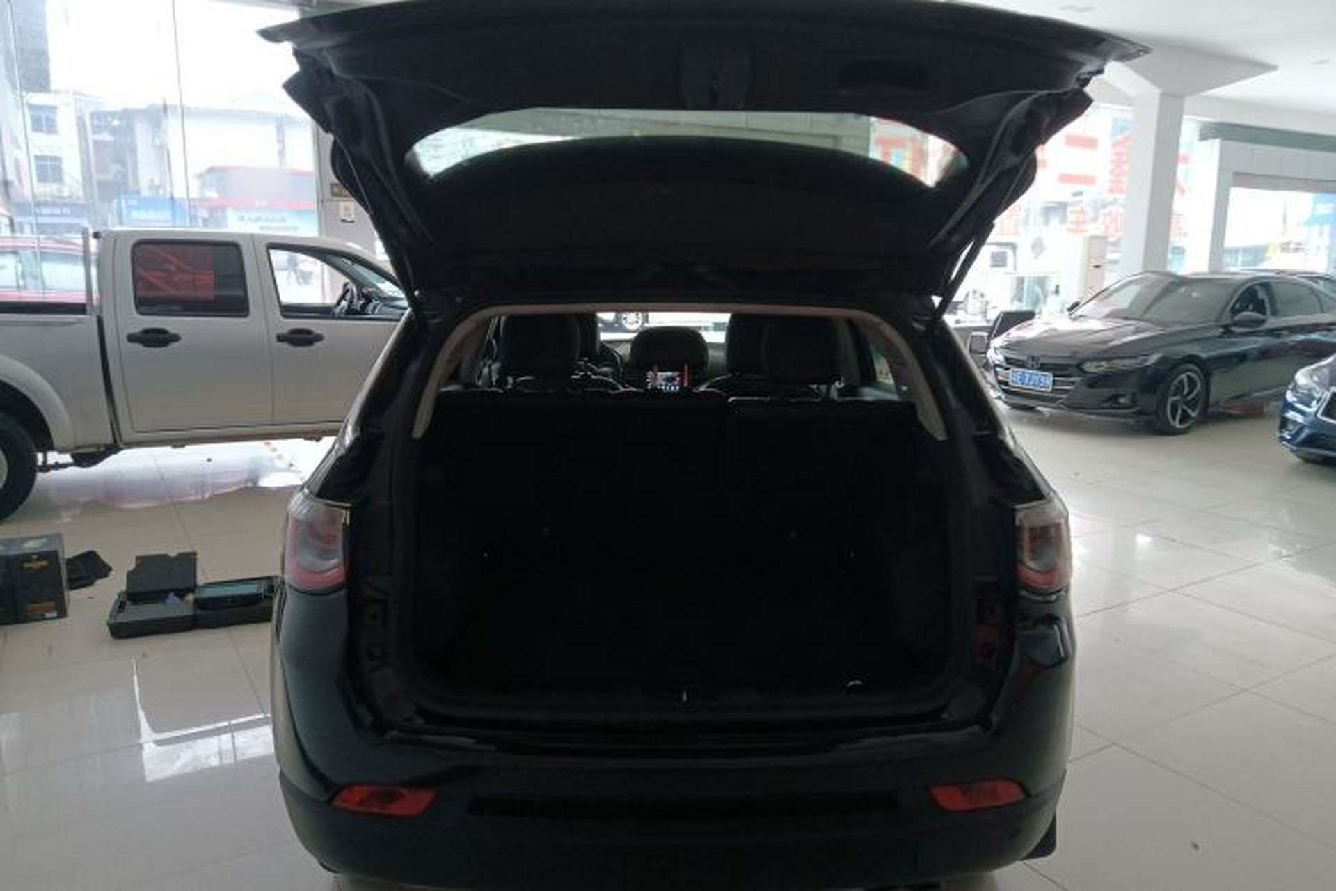 Used Jeep Compass 2019 200T Automatic Prestige Edition Trunk