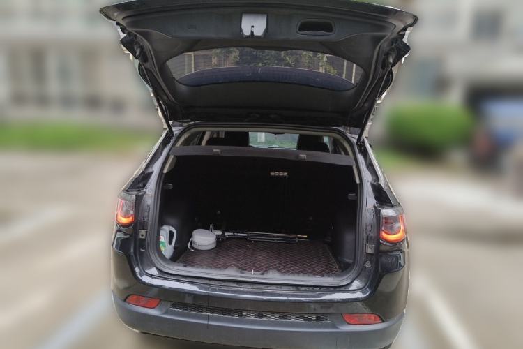 Used Jeep Compass 2019 220T Automatic Enjoyment Version Trunk