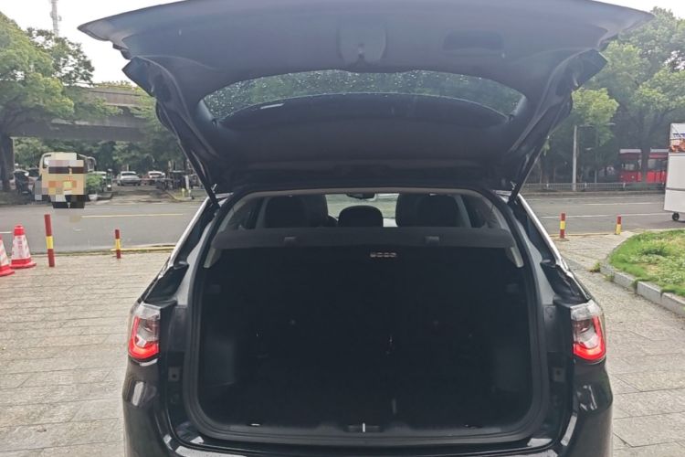 Used Jeep Compass 2019 220T Automatic Family Enjoyment Four-Wheel Drive Edition Trunk