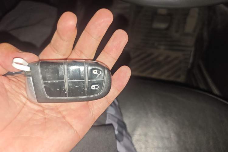 Used Jeep Compass 2019 220T Automatic Family Edition Vehicle Key