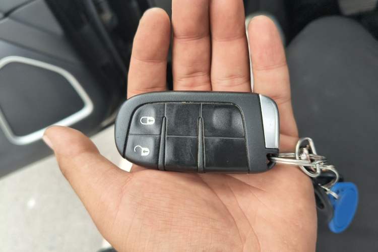 Used Jeep Compass 2019 220T Automatic Family Edition Vehicle Key
