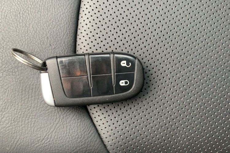 Used Jeep Compass 2019 220T Automatic Family Edition Vehicle Key