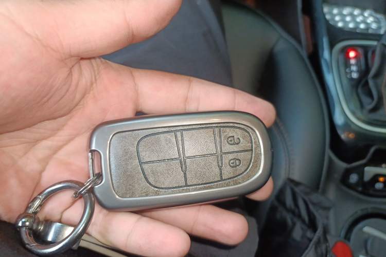 Used Jeep Compass 2019 220T Automatic Family Edition Vehicle Key