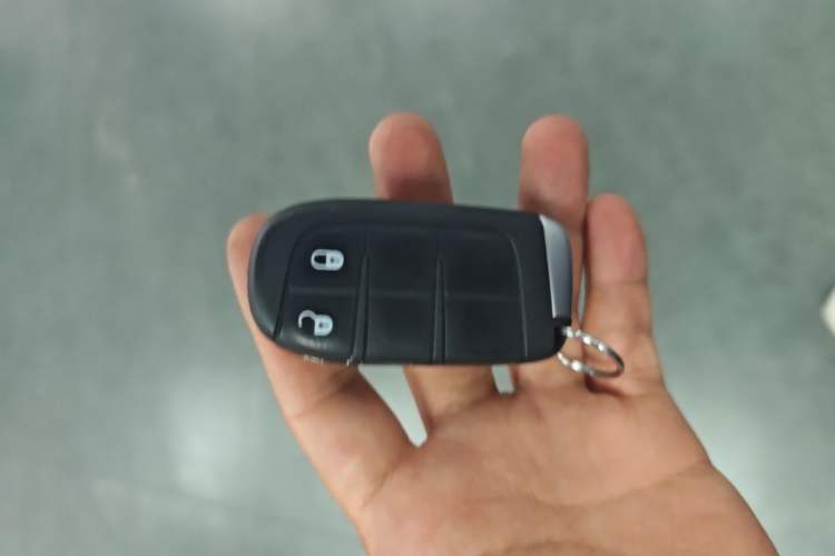Used Jeep Compass 2019 220T Automatic Family Edition Vehicle Key