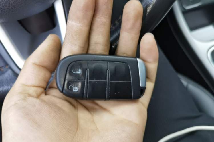 Used Jeep Compass 2019 200T Automatic Family Edition - Connected Large Screen Version Vehicle Key