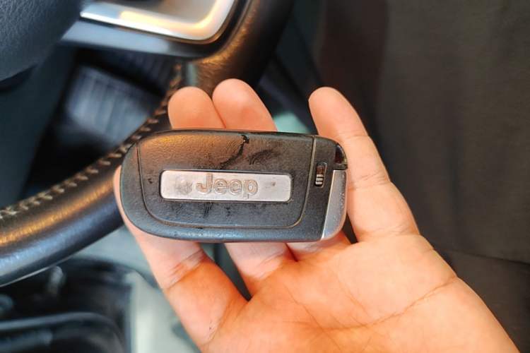 Used Jeep Compass 2019 220T Automatic Family Edition Vehicle Key