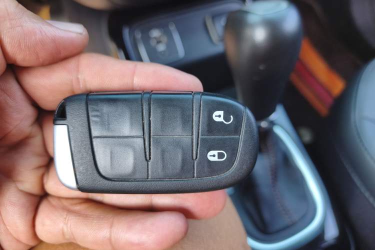 Used Jeep Compass 2019 220T Automatic Family Edition Vehicle Key