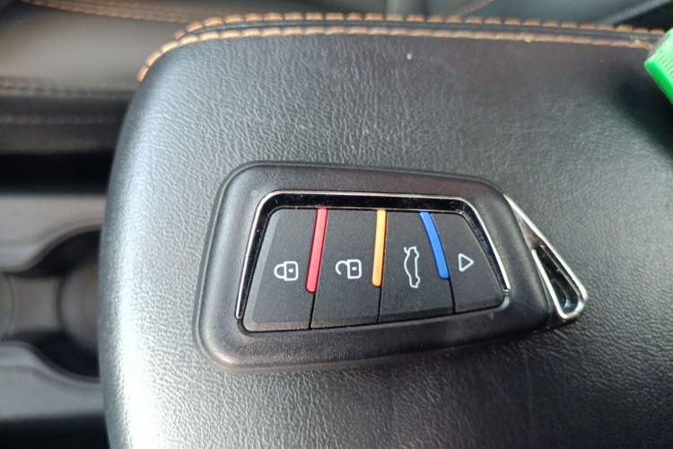 Used Jeep Compass 2019 220T Automatic Family Edition Vehicle Key