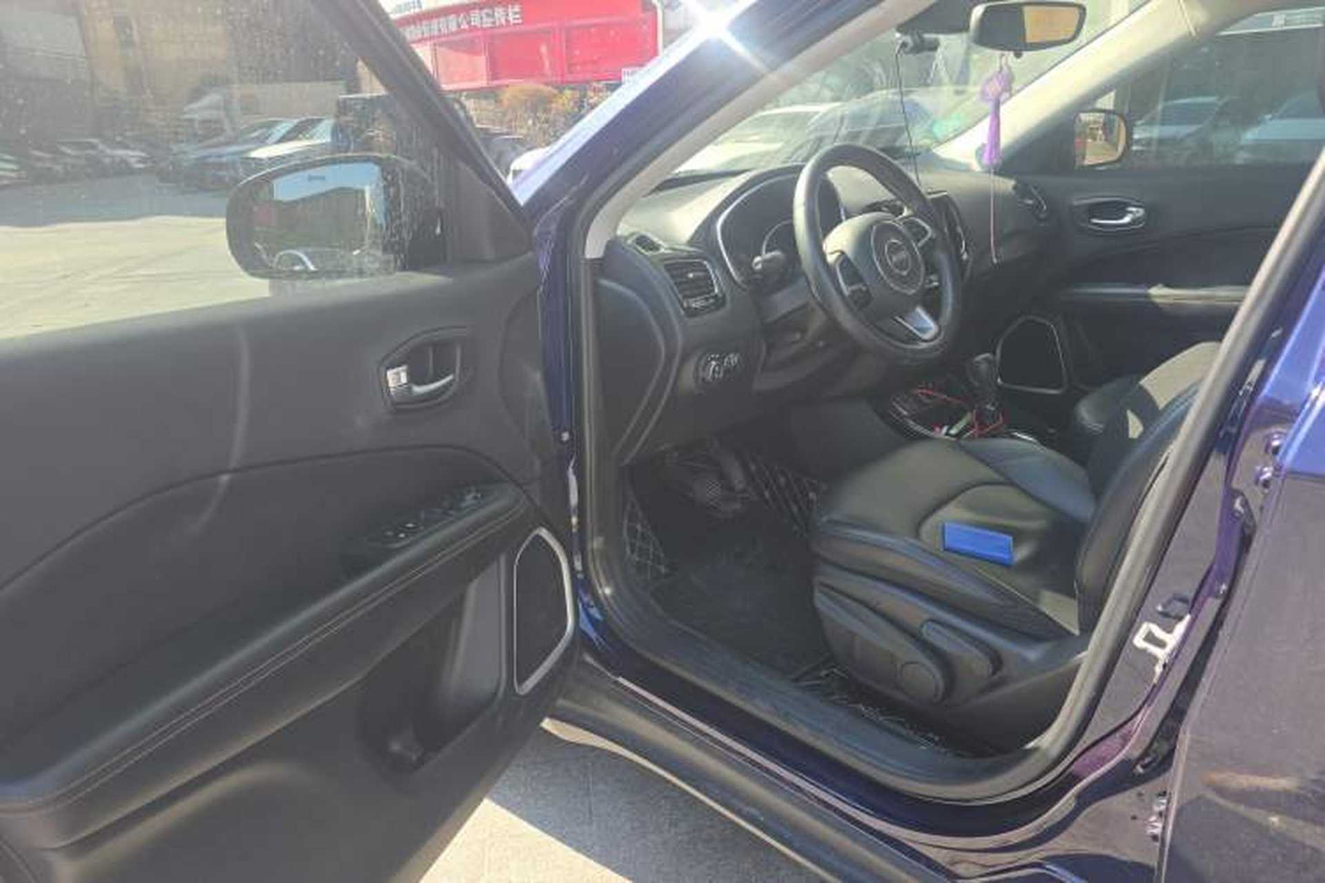 Used Jeep Compass 2019 220T Automatic Family Edition Driver Seat