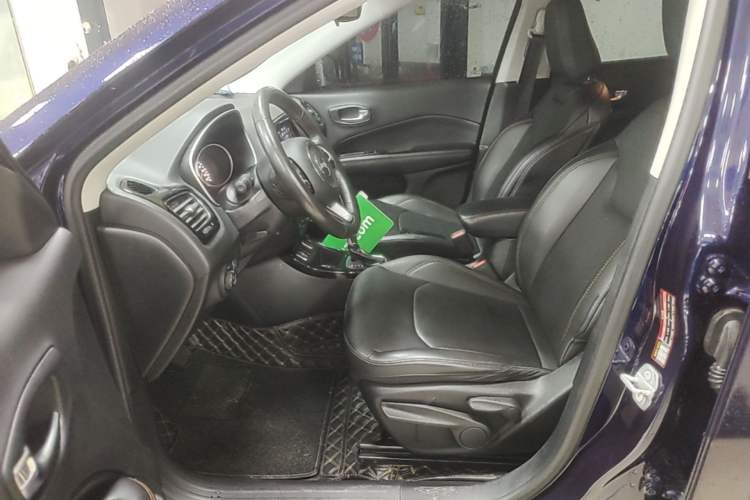 Used Jeep Compass 2019 220T Automatic Family Edition Left Front Seat