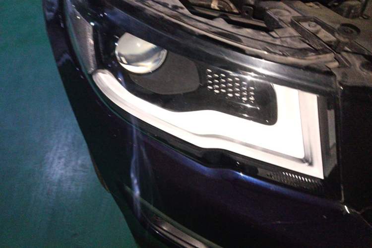 Used Jeep Compass 2019 220T Automatic Family Edition Right Front Headlight