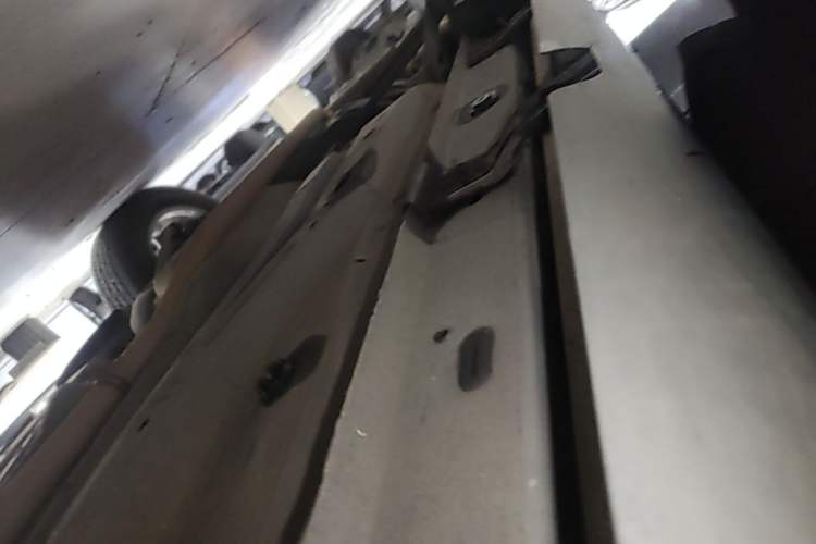 Used Jeep Compass 2019 220T Automatic Family Edition Right Side Sill