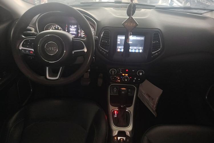 Used Jeep Compass 2019 200T Automatic Enjoyment - Connected Large Screen Version Center Console