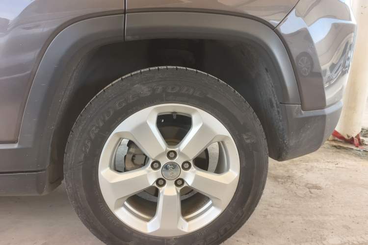 Used Jeep Compass 2019 220T Automatic Family Edition Exterior 8