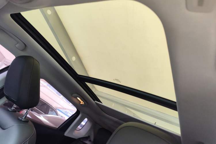Used Jeep Compass 2019 220T Automatic Family Edition Headliner