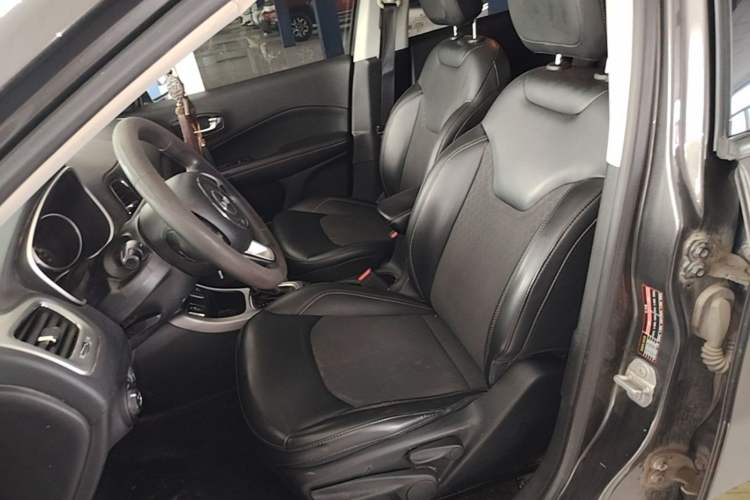 Used Jeep Compass 2019 200T Automatic Enjoyment - Connected Large Screen Version Left Front Seat