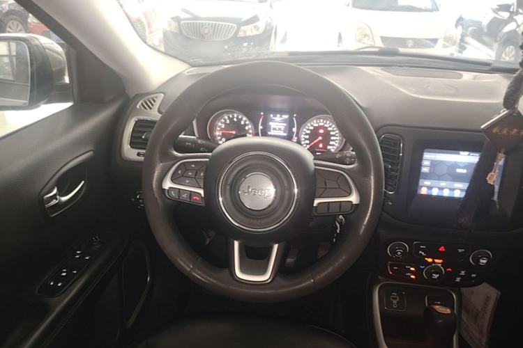 Used Jeep Compass 2019 200T Automatic Enjoyment - Connected Large Screen Version Steering Wheel