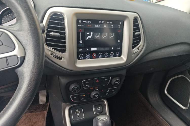 Used Jeep Compass 2019 200T Automatic Family Edition - Connected Large Screen Version Audio And AC Panel