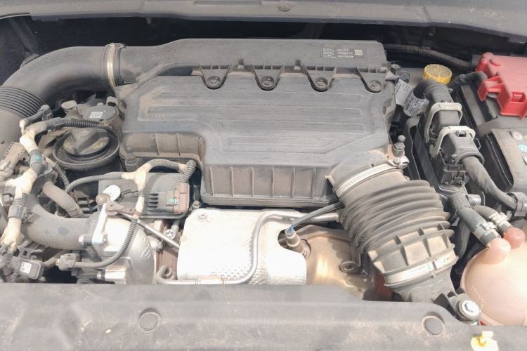 Used Jeep Compass 2019 220T Automatic Family Edition Engine Bay