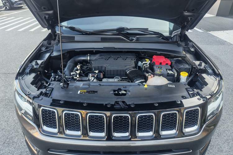 Used Jeep Compass 2019 220T Automatic Family Edition Engine Bay