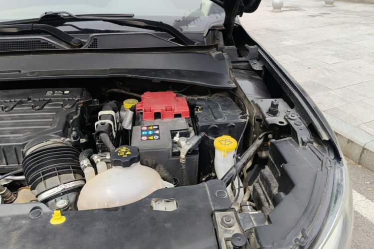 Used Jeep Compass 2019 220T Automatic Family Edition Engine Bay Left
