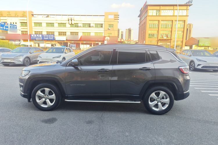 Used Jeep Compass 2019 220T Automatic Family Edition Exterior 6