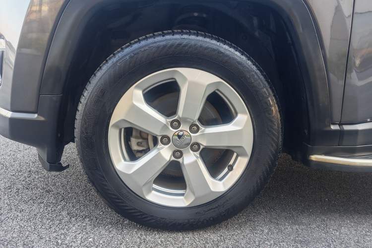 Used Jeep Compass 2019 220T Automatic Family Edition Exterior 8