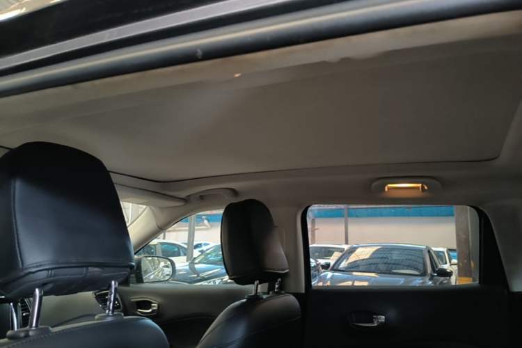 Used Jeep Compass 2019 220T Automatic Family Edition Headliner
