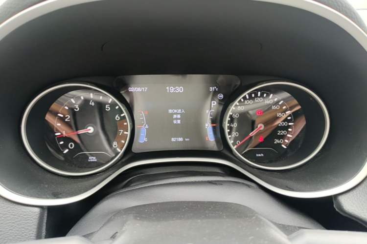 Used Jeep Compass 2019 220T Automatic Family Edition Instrument Cluster