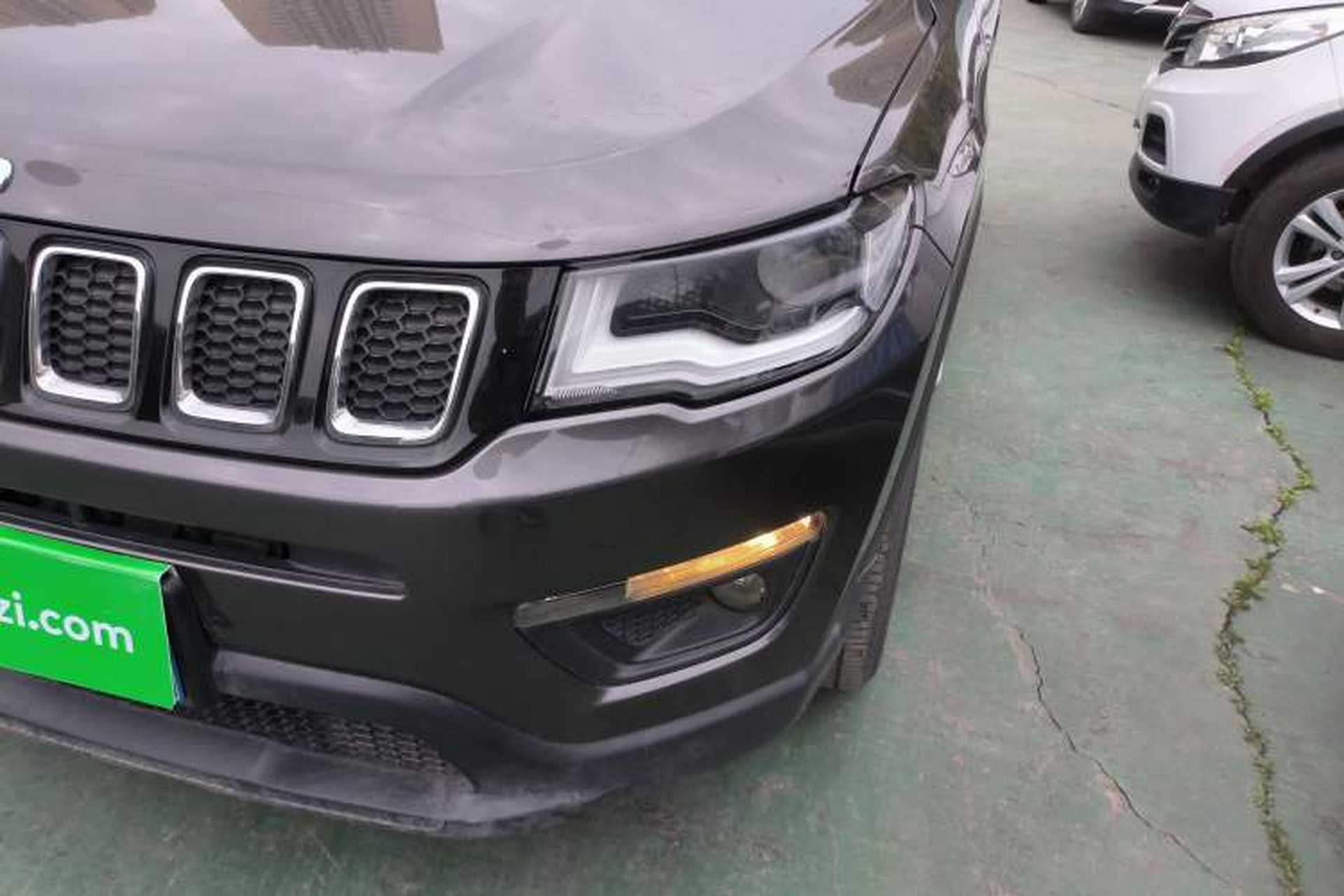 Used Jeep Compass 2019 200T Automatic Family Edition - Connected Large Screen Version Left Front Headlight