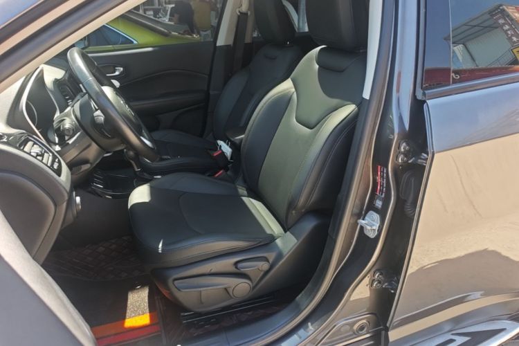 Used Jeep Compass 2019 220T Automatic Family Edition Left Front Seat