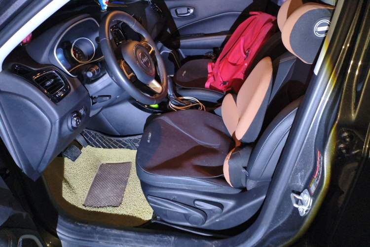 Used Jeep Compass 2019 220T Automatic Family Edition Left Front Seat