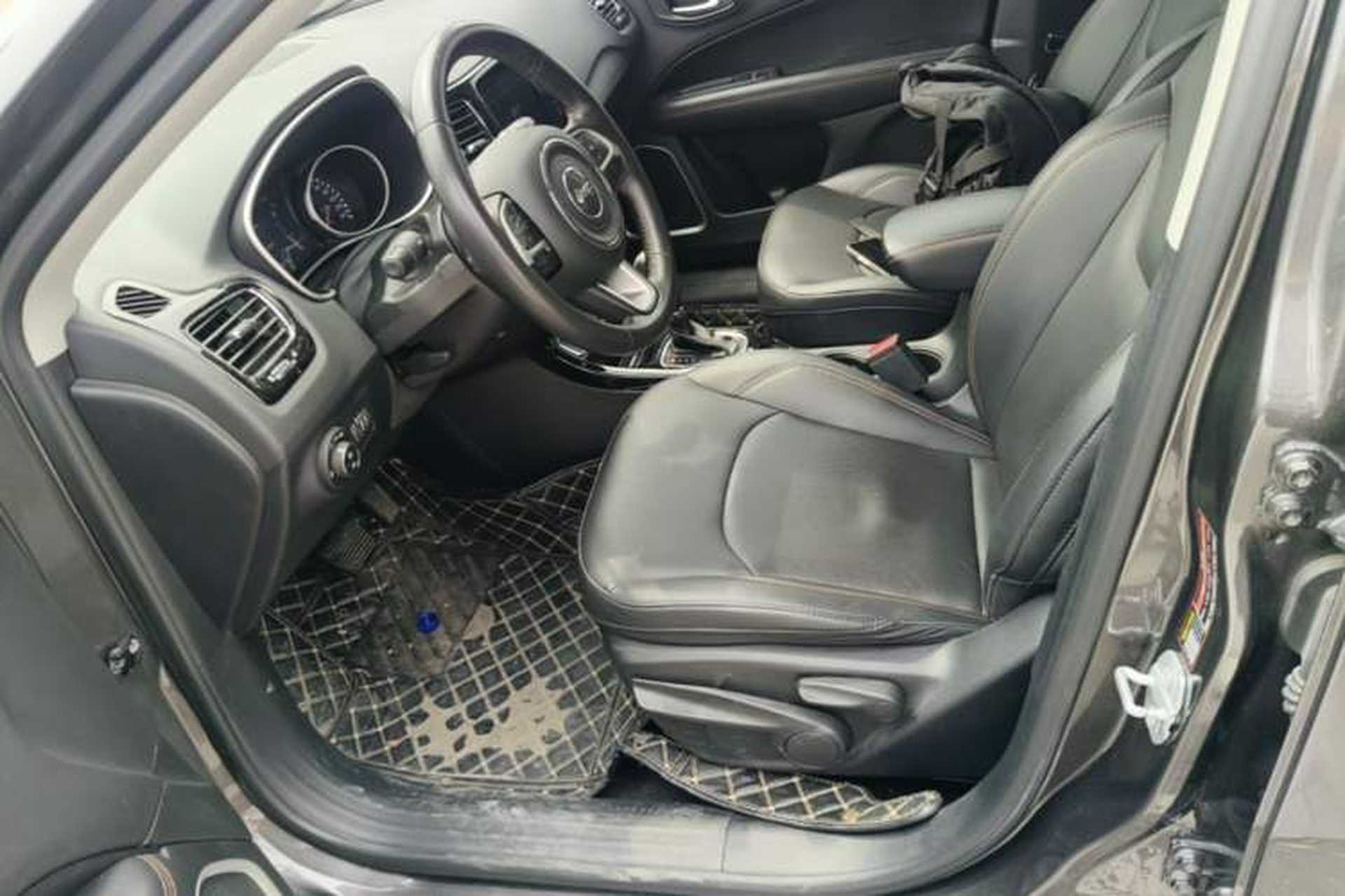 Used Jeep Compass 2019 220T Automatic Family Edition Left Front Seat