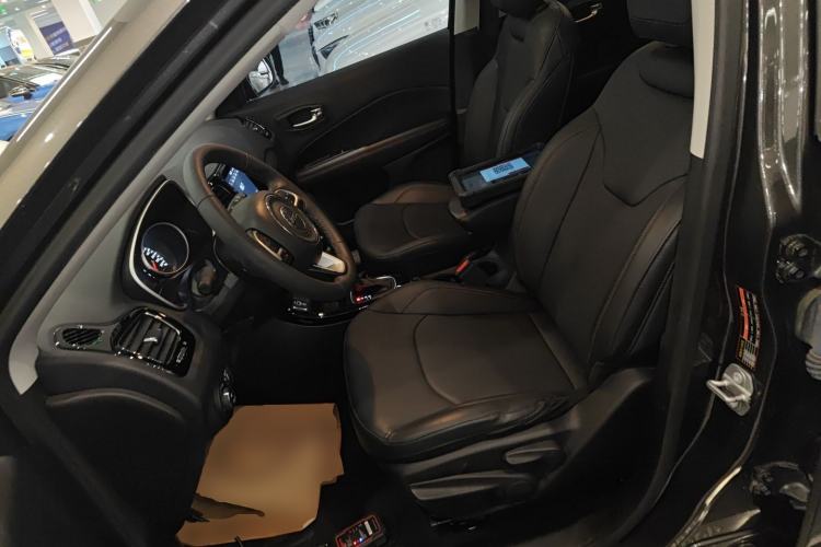 Used Jeep Compass 2019 220T Automatic Family Edition Left Front Seat