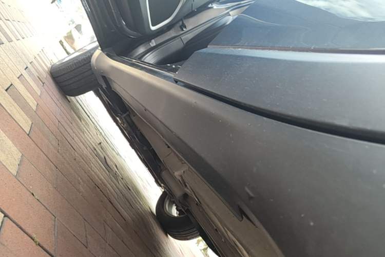 Used Jeep Compass 2019 200T Automatic Enjoyment - Connected Large Screen Version Left Side Sill