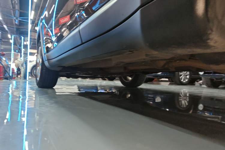 Used Jeep Compass 2019 220T Automatic Family Edition Left Side Sill