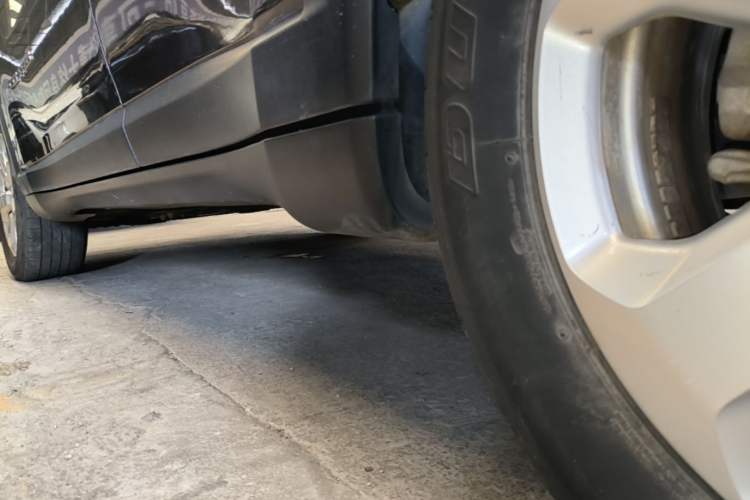 Used Jeep Compass 2019 220T Automatic Family Edition Left Side Sill