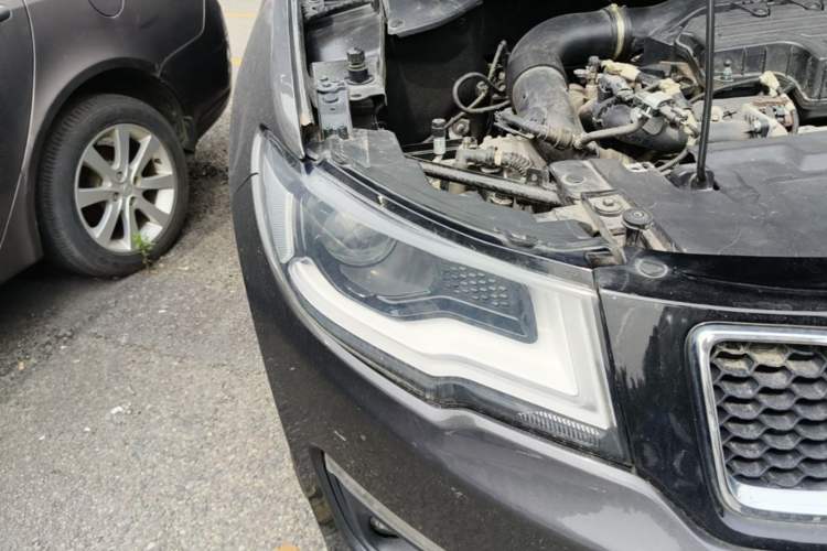 Used Jeep Compass 2019 220T Automatic Family Edition Right Front Headlight
