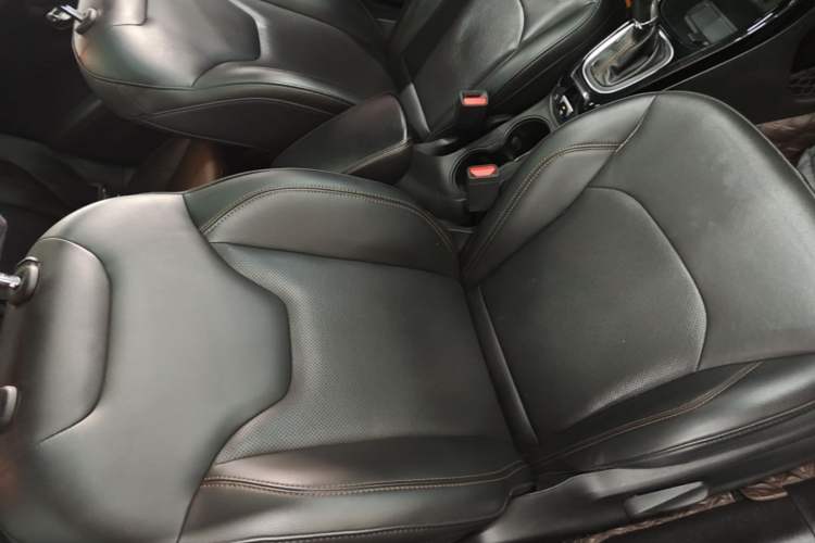 Used Jeep Compass 2019 220T Automatic Family Edition Right Front Seat