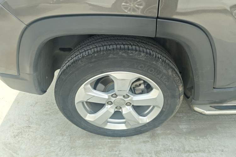 Used Jeep Compass 2019 200T Automatic Family Edition - Connected Large Screen Version Right Rear Wheel Hub