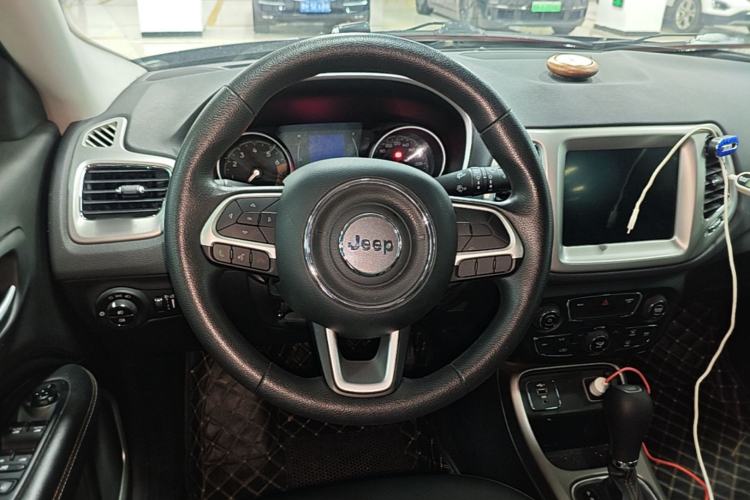 Used Jeep Compass 2019 220T Automatic Enjoyment Version Steering Wheel