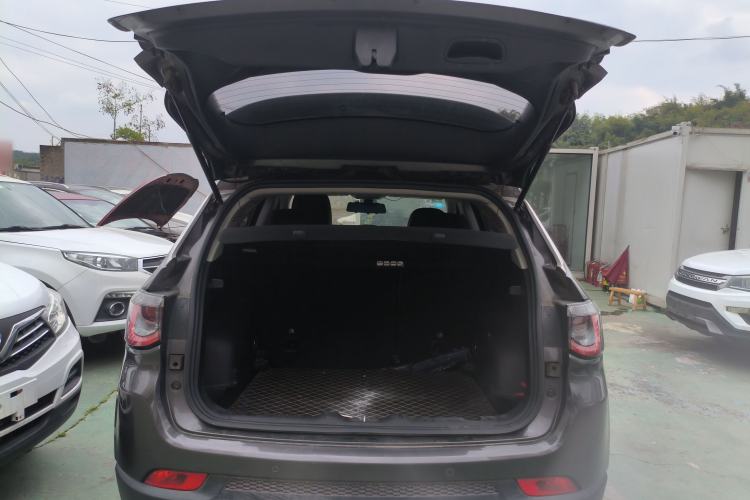 Used Jeep Compass 2019 200T Automatic Family Edition - Connected Large Screen Version Trunk