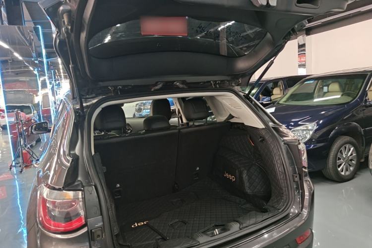 Used Jeep Compass 2019 220T Automatic Family Edition Trunk