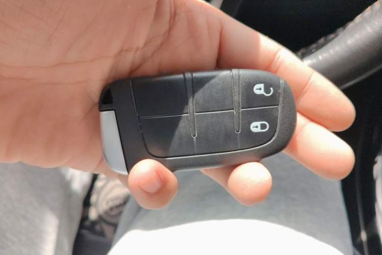 Used Jeep Compass 2019 220T Automatic Family Edition Vehicle Key