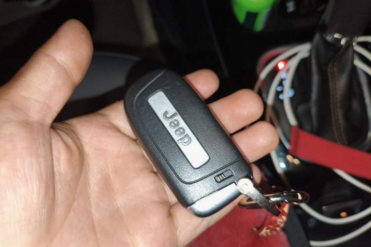 Used Jeep Compass 2019 220T Automatic Family Edition Vehicle Key