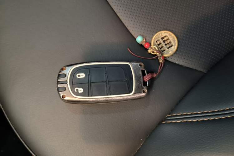 Used Jeep Compass 2019 220T Automatic Family Edition Vehicle Key