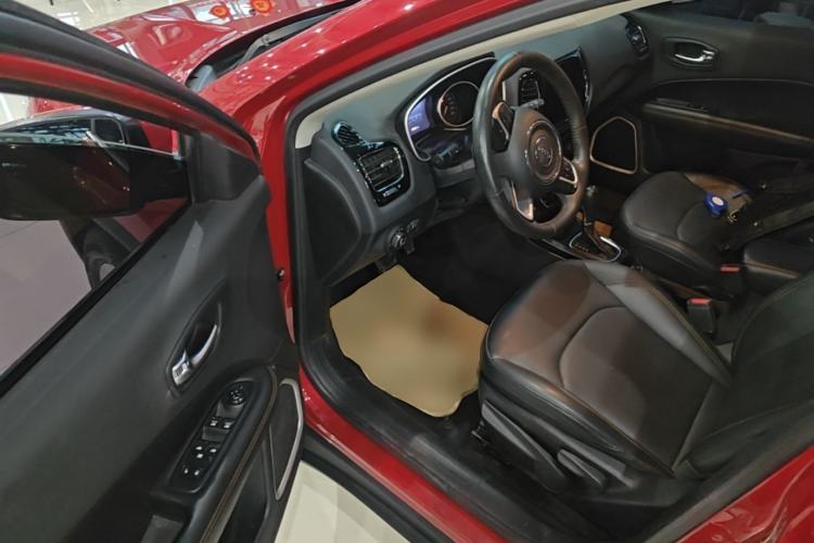 Used Jeep Compass 2019 220T Automatic Family Edition Driver Seat