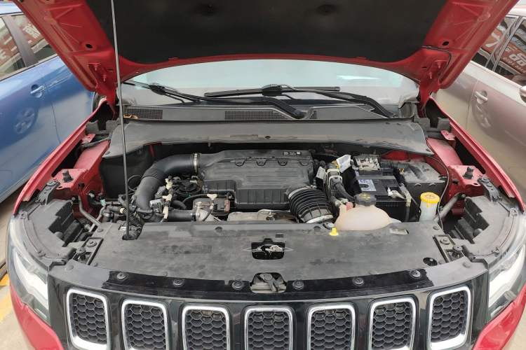 Used Jeep Compass 2019 220T Automatic Enjoyment Version Engine Bay