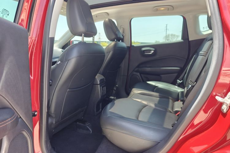 Used Jeep Compass 2019 220T Automatic Family Enjoyment Four-Wheel Drive Edition Interior 6