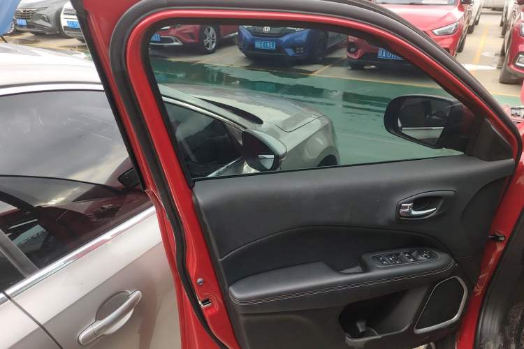 Used Jeep Compass 2019 220T Automatic Enjoyment Version Left Front Door Interior